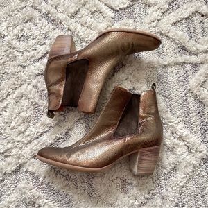 Sundance Belem Brown Metallic Gold Leather Booties Size 39 / 8